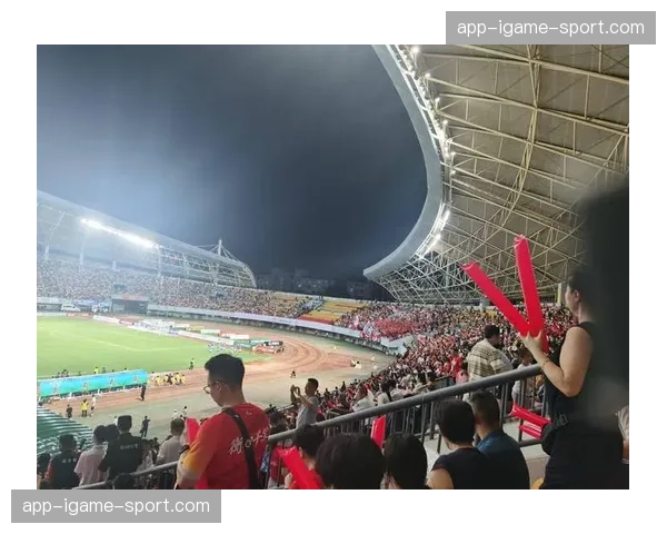 业余足球：草根联赛引入“转换挑战”训练模块，理念自上而下渗透